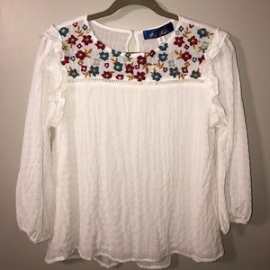 Francesca’s White Embroidered Blouse
